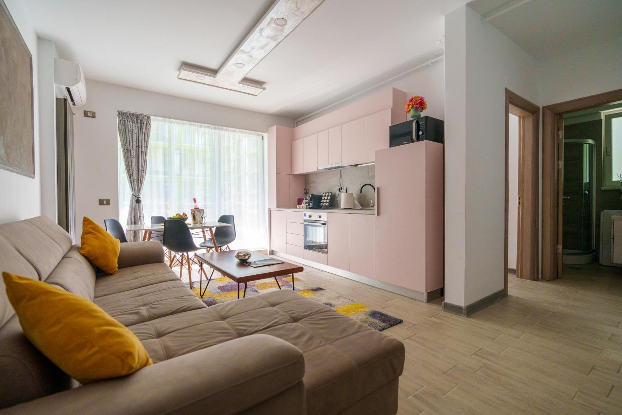 PROMENADA Alezzi Apartments Năvodari Esterno foto